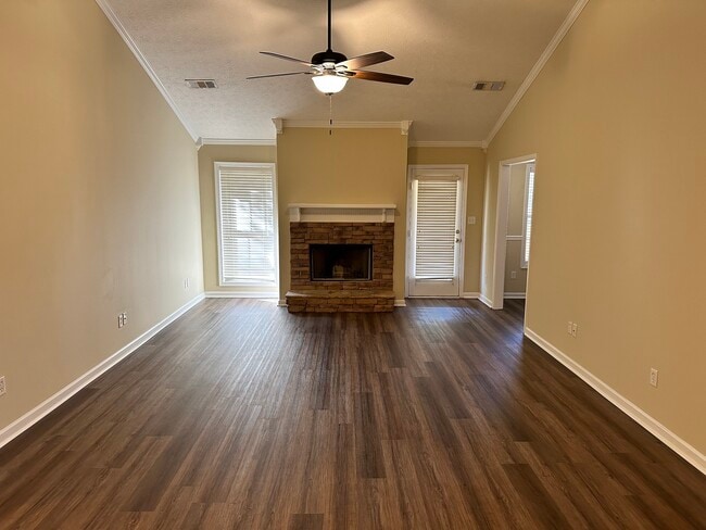 Building Photo - 2162 Jefferson St