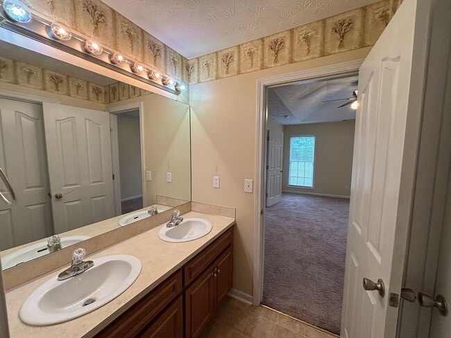 Building Photo - Weather Stone Subdivision!!