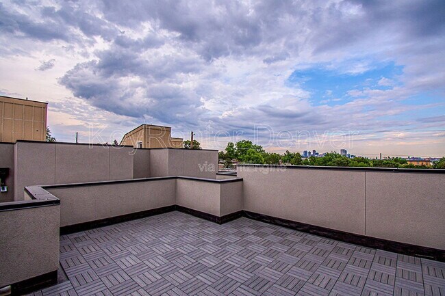 Building Photo - 1286 Osceola St