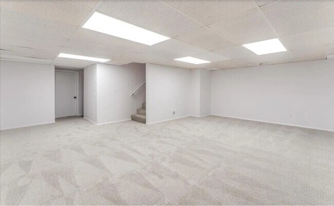 Building Photo - 2920 W Hadden St