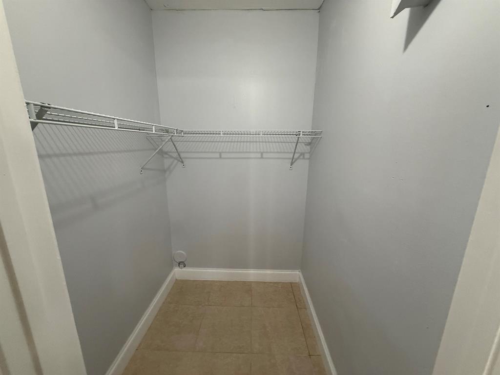 Building Photo - 5760 Rock Island Rd