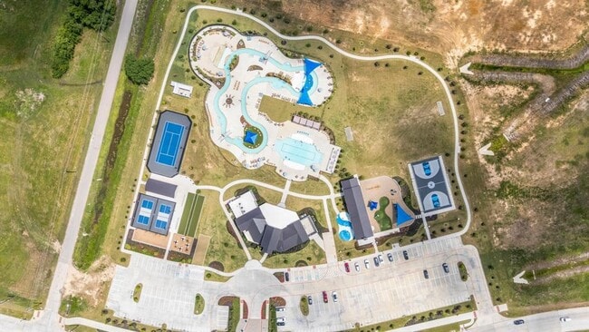 Building Photo - 1234 Lone Pine Dr