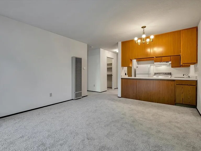 Building Photo - 106 Vista Prieta Ct