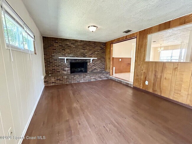 Building Photo - 100 Prince Ave