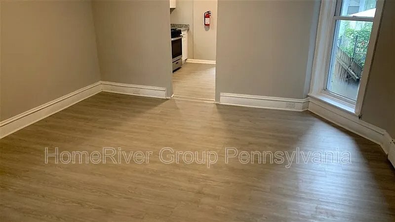 Building Photo - 5853 Webster St