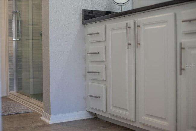 Building Photo - 501 Knights Run Ave