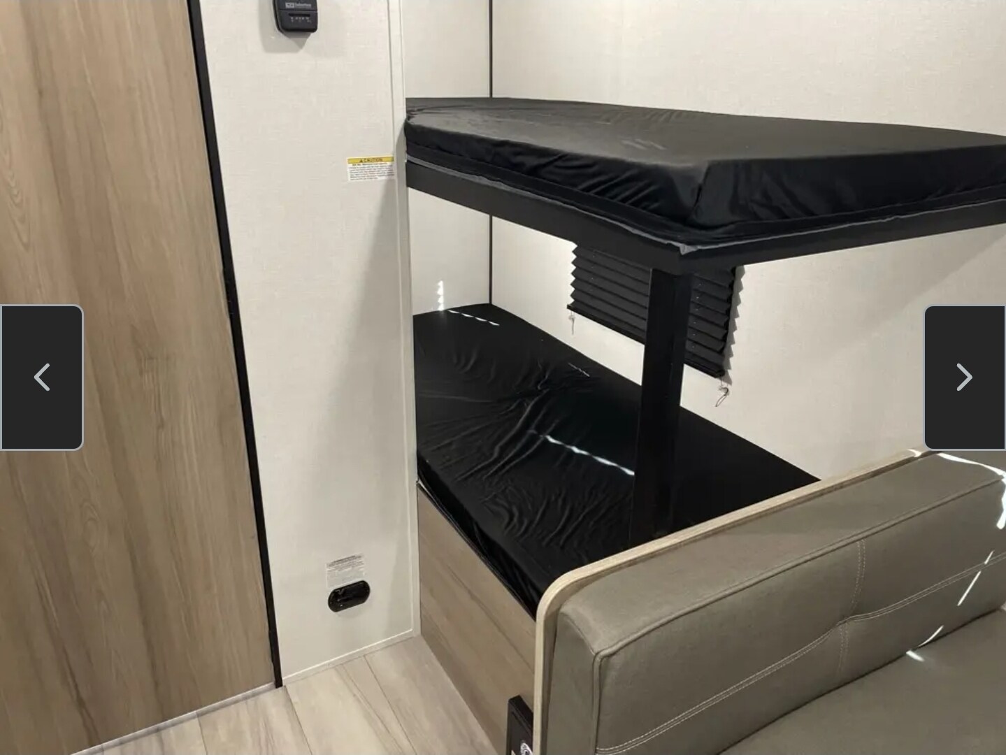 Building Photo - 532 Camino de Amor