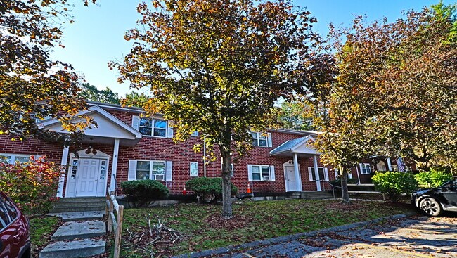 Building Photo - 139 Litchfield Pines Dr