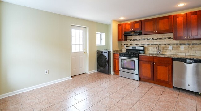 Building Photo - Passyunk Area great one bed with patio