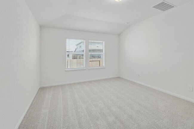 Building Photo - 105 Fossil Dr