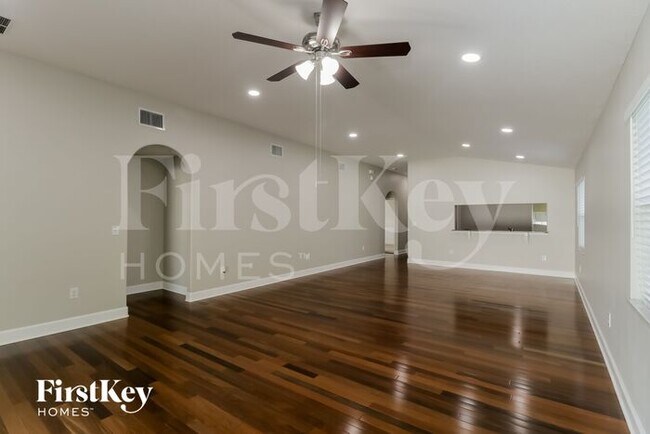Building Photo - 25821 Syme Ct