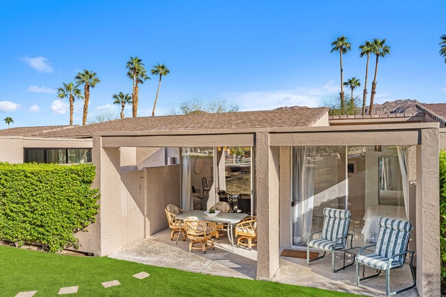 Building Photo - 48885 Mariposa Dr