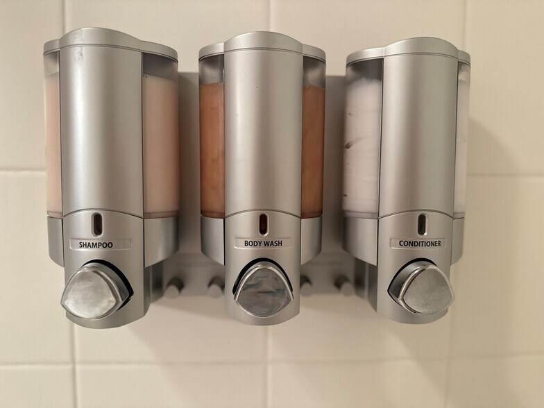 Building Photo - 800 Town and Country Blvd