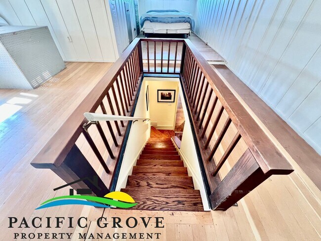 Building Photo - Lovely Ocean View Home Available NOW!