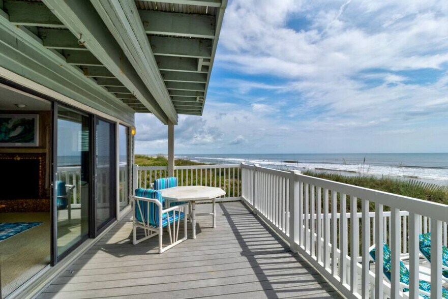 Building Photo - 59 Oceanside Dr