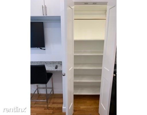 Building Photo - Studio, 1 bath Condo - 16 5th St 17 Unit 17