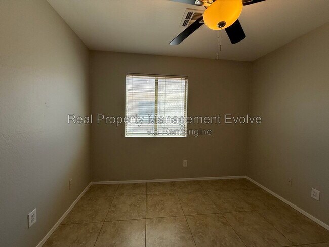Building Photo - 11728 W Avenida Del Sol