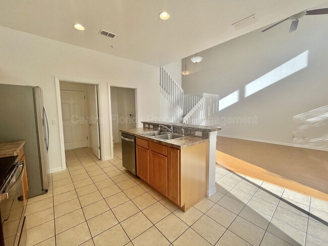 Building Photo - 10030 Moorshire Cir