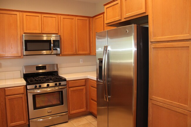 Building Photo - 1808 Dante Cir