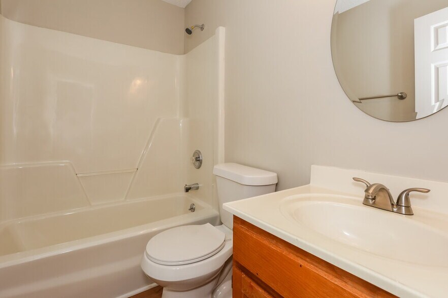 Building Photo - 4204 Runaway Cir