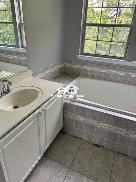 Building Photo - 6505 Polynesian Ln