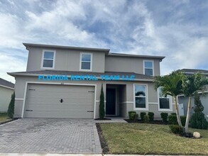 Building Photo - 5/3.5 Groveland Home