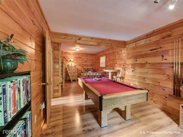 Building Photo - 2240 Breezy Rd