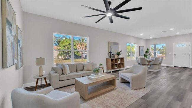 Building Photo - 1901 31st St S