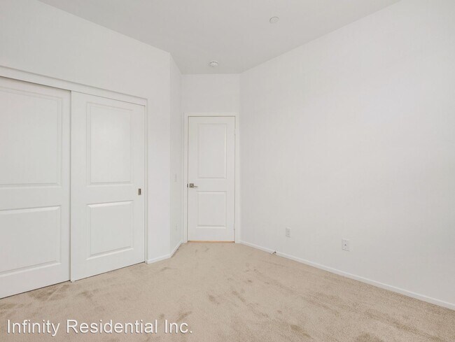 Building Photo - 3 br, 2.5 bath House - 747 Savi Drive  #104