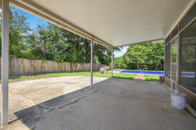 Building Photo - 758 9th Ave