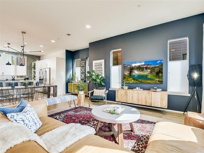 Building Photo - 3100 Menchaca Rd