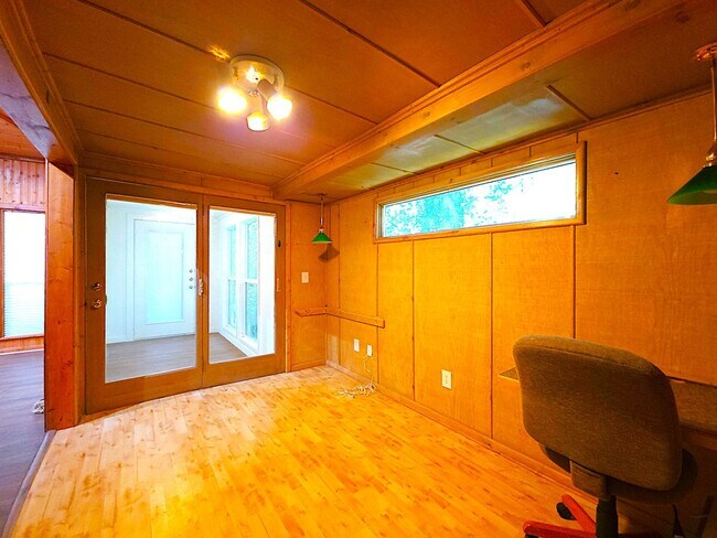 Building Photo - Breathtaking Lake View Retreat with Modern Updates!