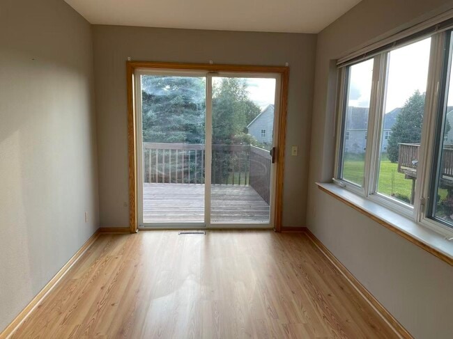 Building Photo - 1066 School St