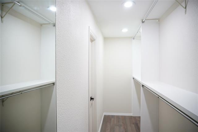 Building Photo - 2721 Timberleaf Dr