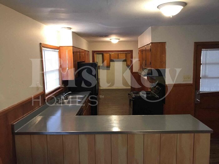 Building Photo - 1083 Richland Dr