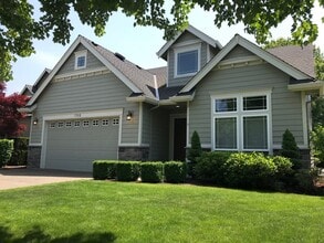Building Photo - 788 Tukwila Dr