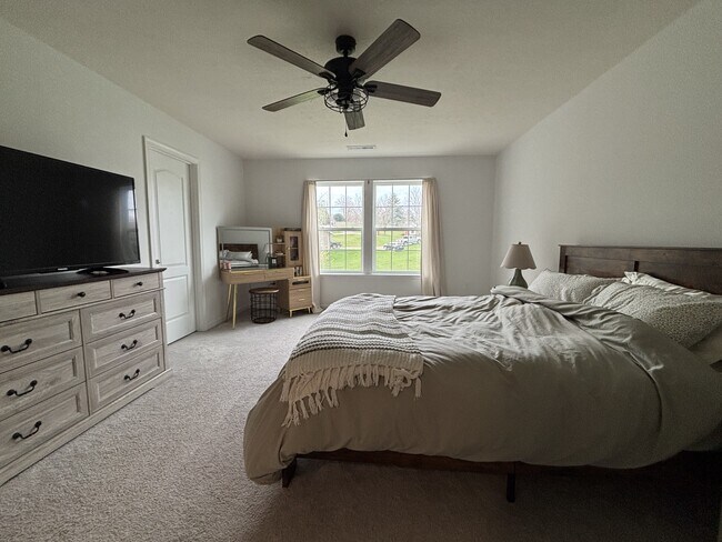 Building Photo - 513 Turquoise Ln