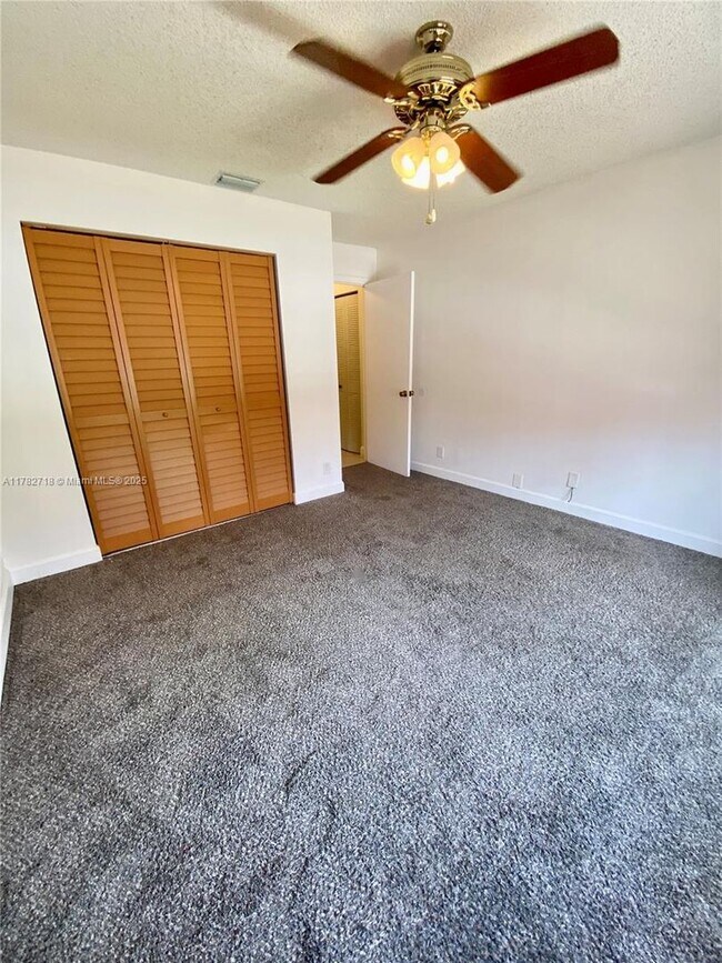 Building Photo - 9870 Watermill Cir