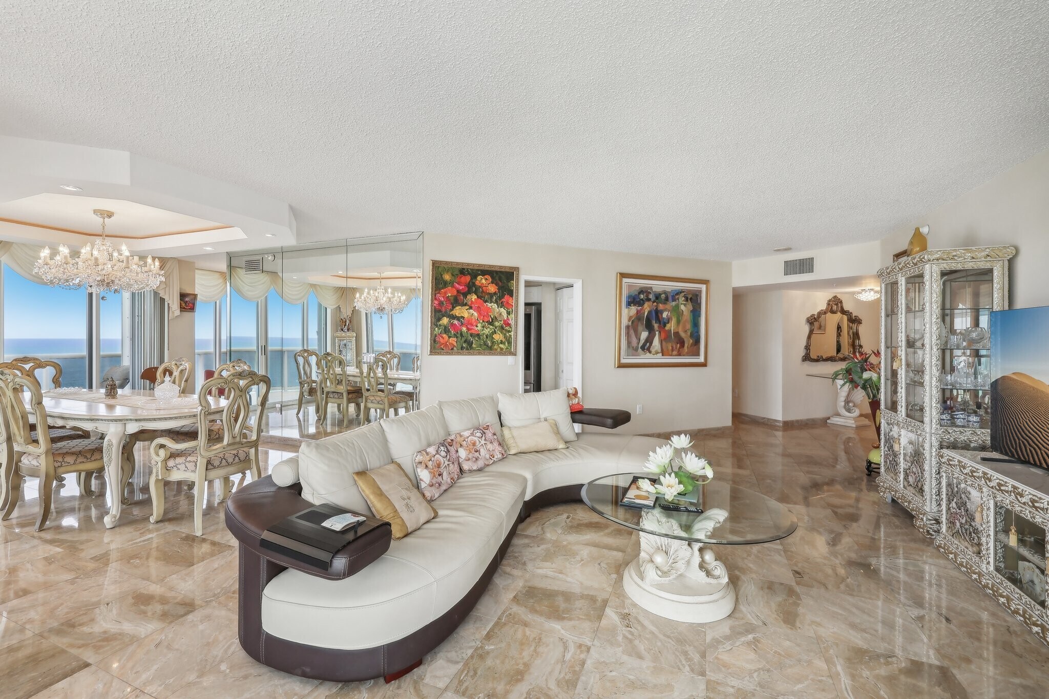 Building Photo - 16711 Collins Ave