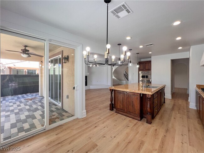 Building Photo - 599 Center Green Dr