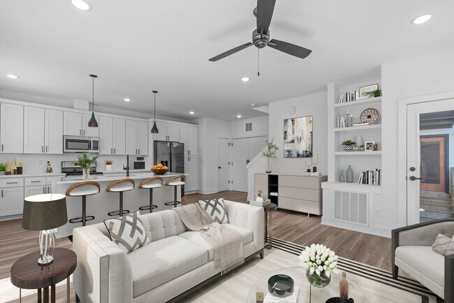 Building Photo - **OFFERING $100 RENT DISCOUNT PROMOTION FOR FIRST 6 MONTHS, REFUNDABLE APPLICATION FEES & $150 MO...