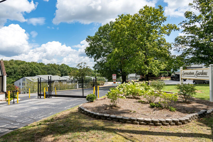 Primary Photo - Germantown Garden Apartments