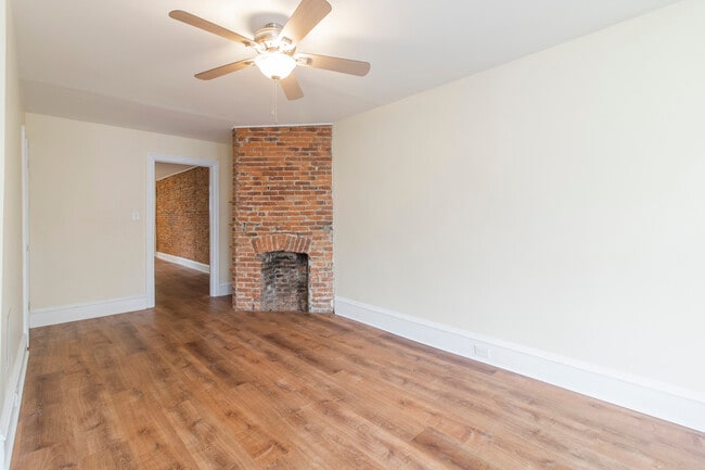 Building Photo - 328 W Front St