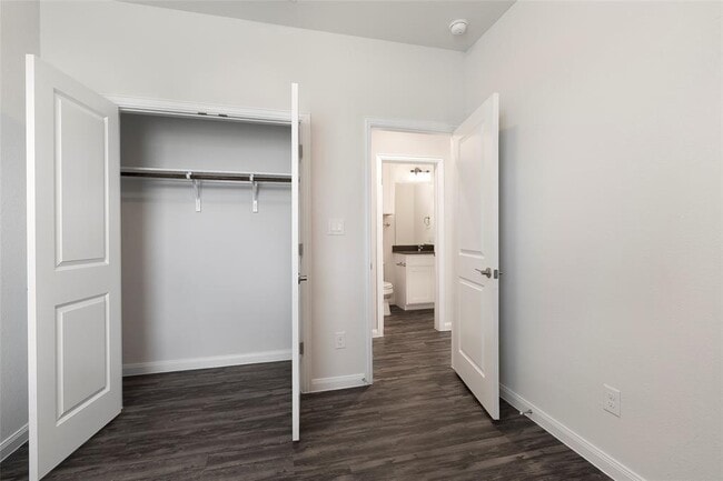 Building Photo - 1103 Aspen Grove Dr