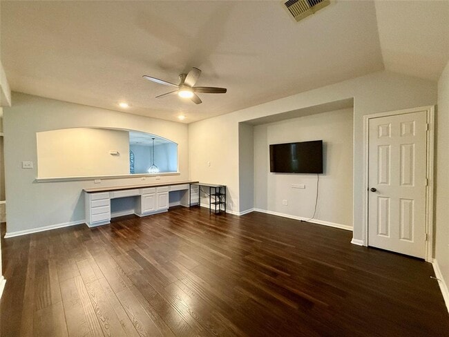 Building Photo - 10204 Dawn Brook Dr