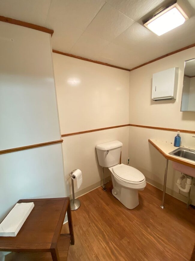 Building Photo - 118/120 E Huron