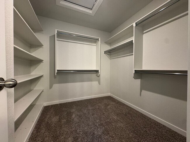 Building Photo - Beautiful New 2 Story Home w/Finished Basement!