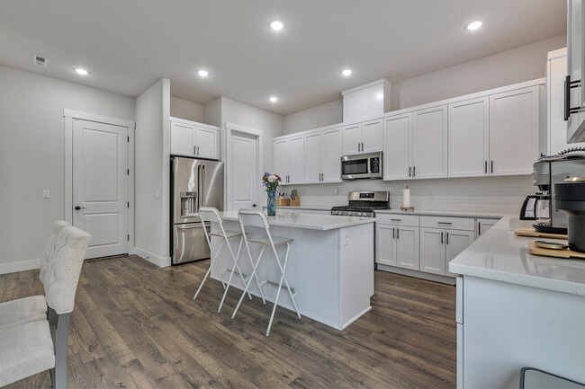 Building Photo - 15080 NW Legend Trail Pl