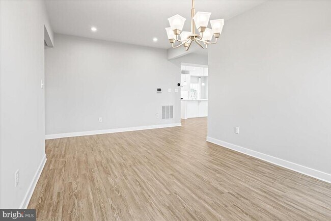 Building Photo - 712 Wallasey Dr