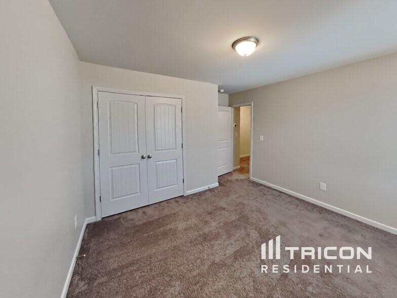 Building Photo - 2900 Dallas Ct